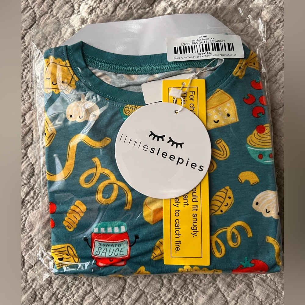 Little Sleepies 4T Two Piece Set NIB